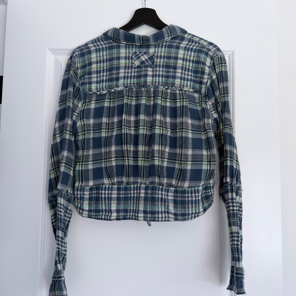 We The Free Blue Green Plaid Tie-Front Button-Down Shirt